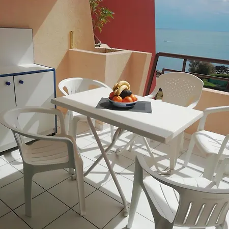 아파트 Climatise Avec Vue Et Piscine *