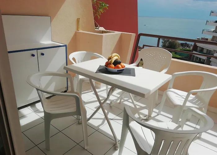 Apartman Climatise Avec Vue Et Piscine *